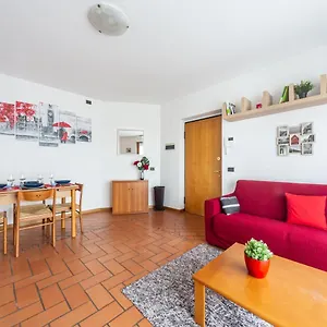 Cozy Apt - Private Parking & Terrace Apartamento